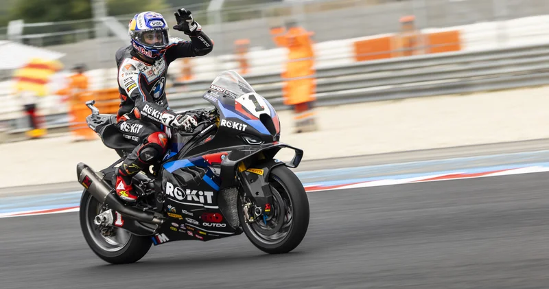 Toprak Razgatlıoğlu dan Superbike Macaristan ayağında 3 te 3! Motor Sporları Haberleri