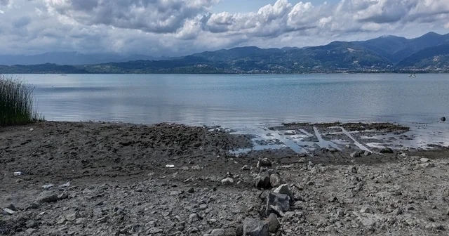 Sakarya da içme suyu alarmı: Sapanca Gölü kritik seviyeye dayandı, iki ilçede kesintiler başladı Sakarya Haberleri
