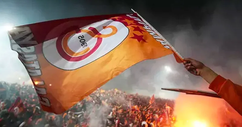 Galatasaray formasını giydi pozunu verdi: Rus futbolcu ortalığı karıştırdı