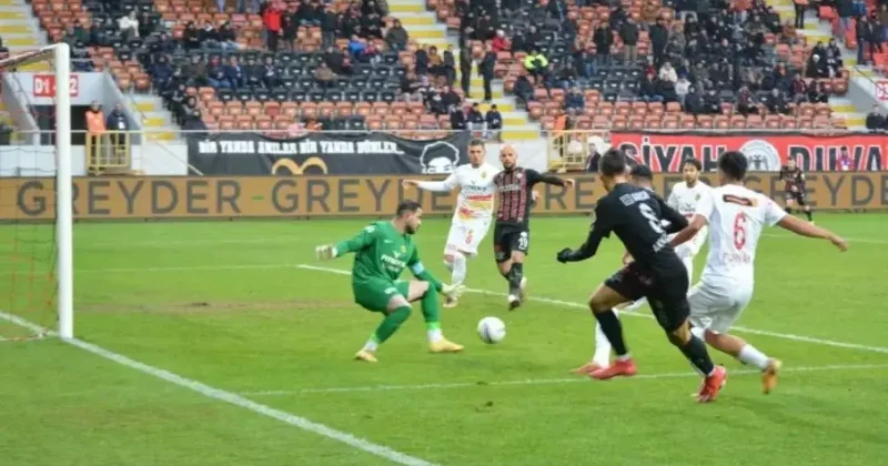 Büyük umutlarla gelen Azerbaycanlı futbolcu Türkiye’de tutunamadı