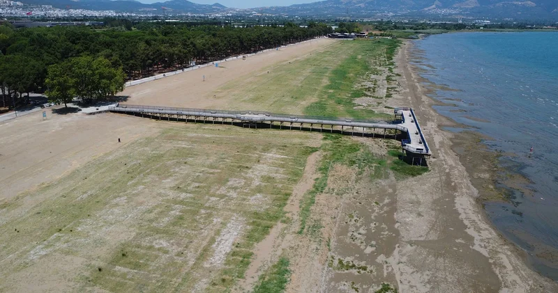 İçler acısı tablo: Bir zamanlar deniz otobüsünün yanaştığı iskele karada kaldı