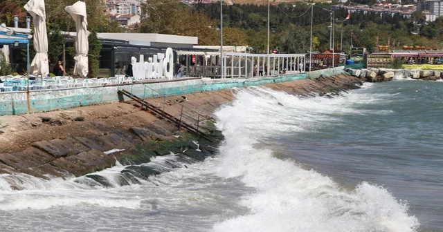 Tekirdağ da etkili olan poyraz deniz ulaşımını olumsuz etkiliyor Tekirdağ Haberleri