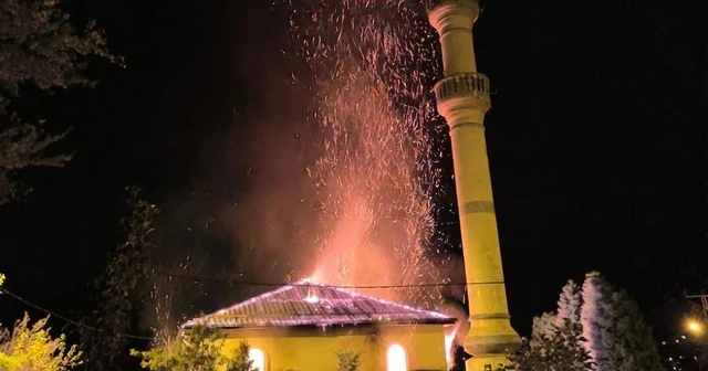 Ordu da 58 yıllık cami yandı Ordu Haberleri