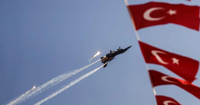 SOLOTÜRK ten Başkent te prova uçuşu