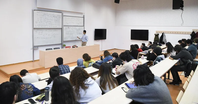 Devlet himayesindeki gençler üniversiteli oldu