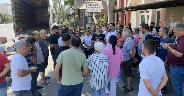 Mersin haberleri Mersin de patron kaçtı iddiası: 120 işçi mağdur! 27 Ağustos 2025