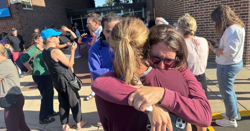 Minneapolis’te Katolik okuluna silahlı saldırı: Ölü ve yaralılar var