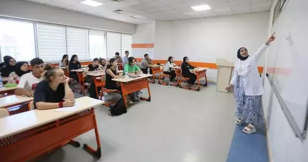 Gaziantep haberleri GASMEK ten gururlandıran başarı: 90 öğrenci tıp kazandı 27 Ağustos 2025