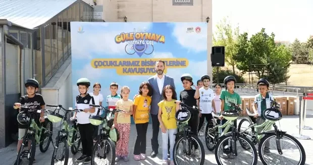 Konya haberleri Güle Oynaya Camiye Gel Projesi, çocukların yüzünü güldürüyor 27 Ağustos 2025