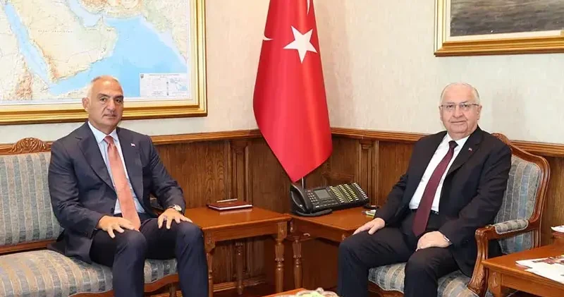 Bakan Güler ile Bakan Ersoy bir araya geldi