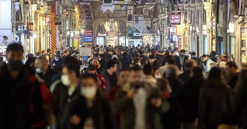 Kapalıçarşı da 23 iş yerine operasyon! 40 şüpheli gözaltında