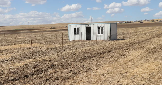 Tekirdağ da çiftçiler tarım arazilerine konteyner ev konulmasına tepki gösterdi Tekirdağ Haberleri