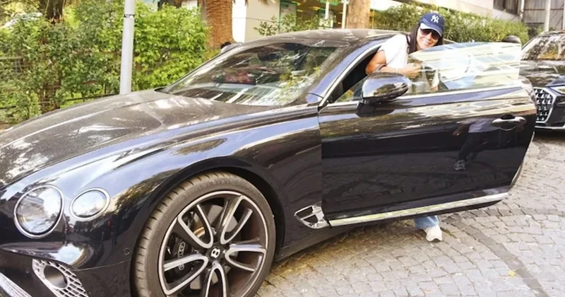 Hasan Dere den boşanan Asena, 42 milyonluk otomobili ile Nişantaşı nda... Sözcü Gazetesi
