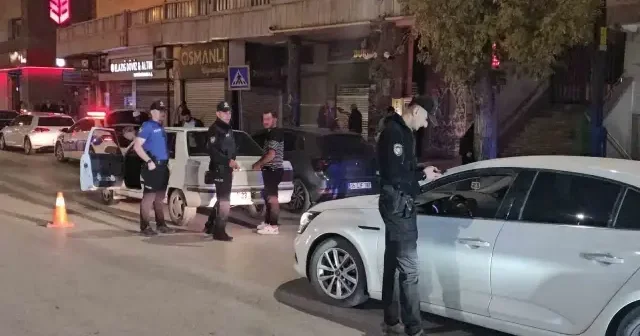 Elazığ da ekipler kuş uçurtmadı: Araçlar didik didik denetlendi Elazığ Haberleri