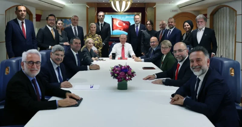 Medya ombudsmanından müthiş iddia: Uçaktaki sorular önceden mi gitti? Sözcü Gazetesi
