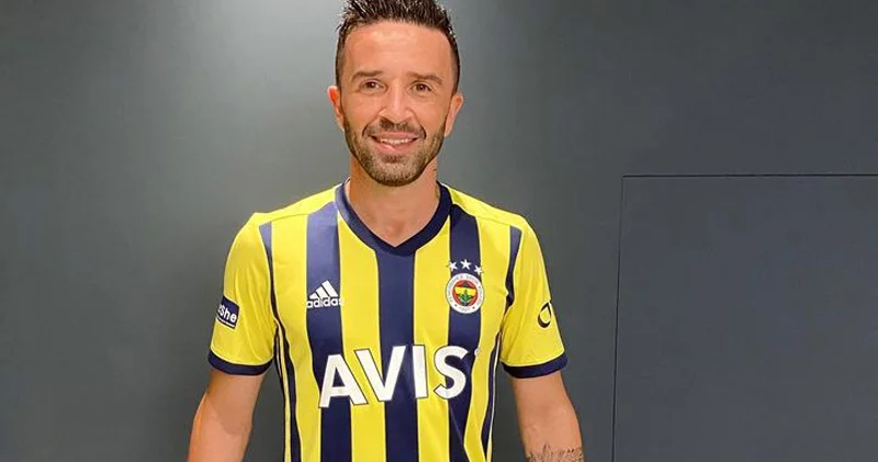 Fenerbahçe de şoke eden ayrılık: Gökhan Gönül ile yollar ayrılıyor
