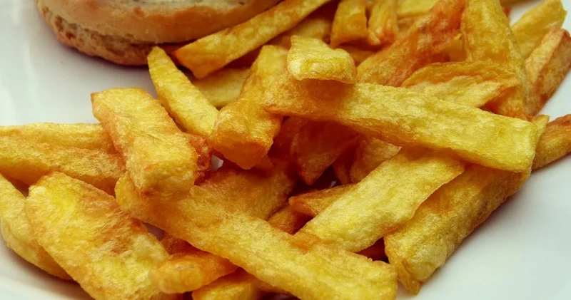 Fırında Çıtır Patates Kızartması Sırrı: Lokantaları Aratmayan Lezzet İçin İpuçları!