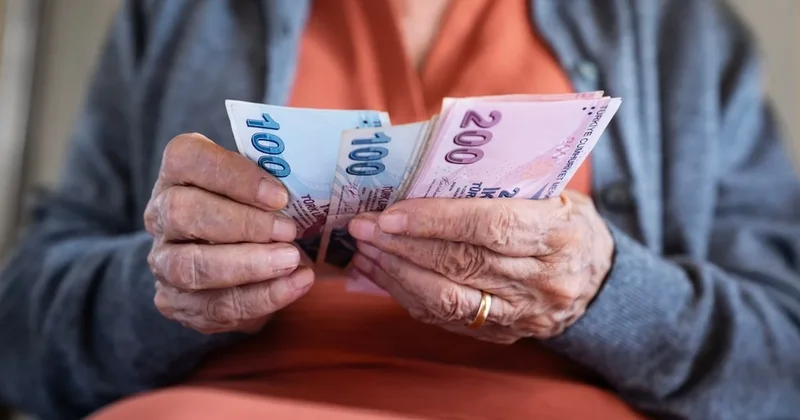 Emekli maaşı ve bayram ikramiyeleri için yeni tarih: SGK uzmanı Ankara kulisinden aldığı bilgiyi açıkladı Sözcü Gazetesi