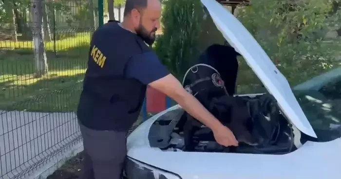 Kırklareli’nde durdurulan araçta uyuşturucu ele geçirildi