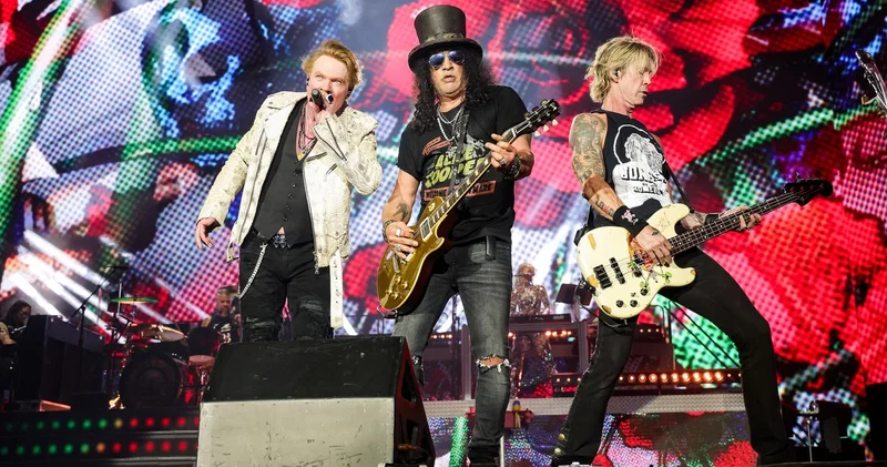 Guns N’ Roses, 100 bavullan geliyor