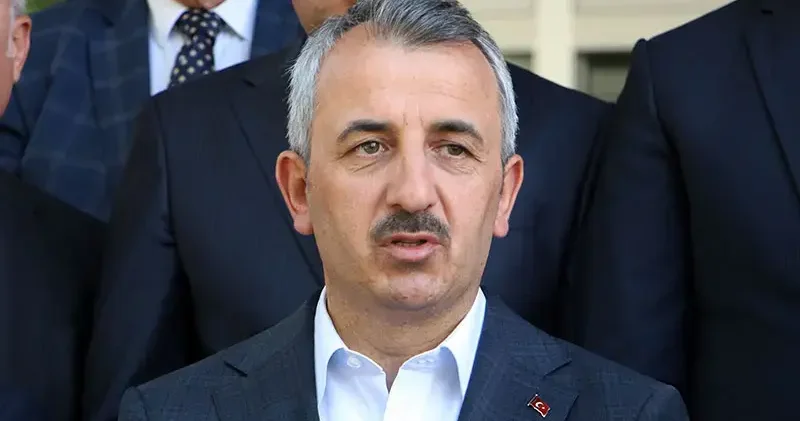 Vali Sezer: Gurbetçi vatandaşlarımızın giriş ve çıkış sürelerini azaltmaya çalışıyoruz