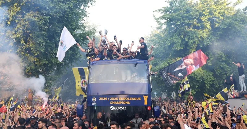 Fenerbahçe Beko nun yıldızları konuştu: Zıplayarak birbirimize sarıldık Sözcü Gazetesi