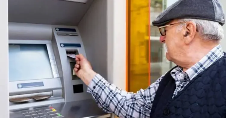 Emekli promosyonlarında yeni dönem: Milyonlarca emekliye 20 bin lira müjdesi!