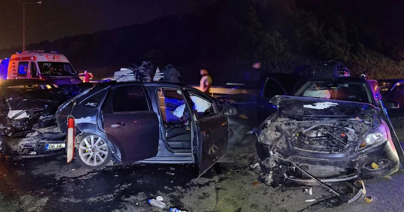 TEM Otoyolu’nda zincirleme kaza: 5 araç birbirine girdi, 7 yaralı