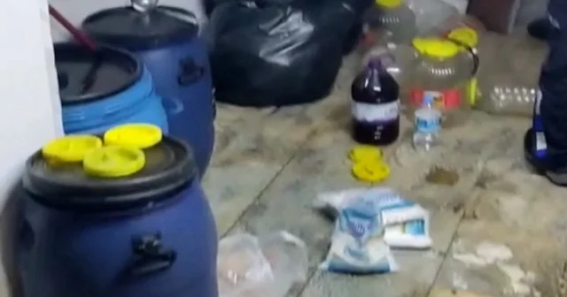 Antalya da hijyen kurallarının hiçe sayıldığı şalgam imalathanesi mühürlendi VİDEO İZLE