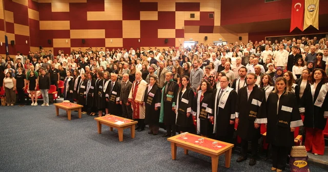 Trakya Üniversitesi Arda Meslek Yüksekokulu nda mezuniyet töreni düzenlendi Edirne Haberleri
