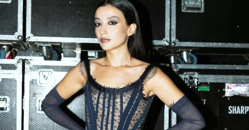 En doğal halini paylaştı... Sıfır makyaj Melike! Sözcü Gazetesi