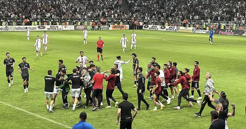 Elazığspor un hükmen yenilgisine karar verildi, Vanspor finale çıktı