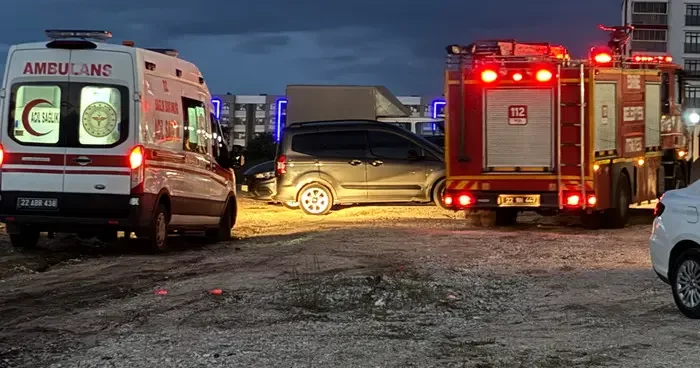 Edirne de balkon yangını! Kombiden çıktığı iddia edildi: İtfaiye ekipleri müdahale etti