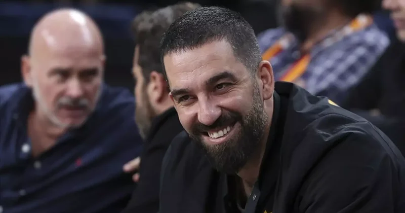Galatasaraylılar kızacak! Arda Turan ın imzayı atar atmaz yaptığı gündem oldu