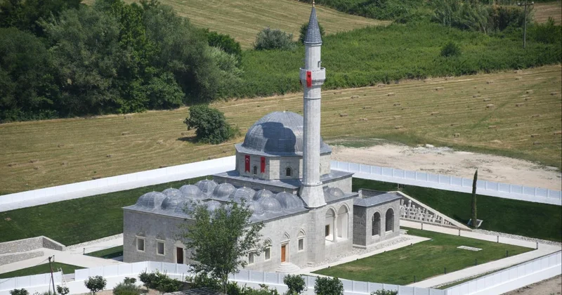Türkiye nin desteğiyle restore edilen Arnavutluk taki Kurşunlu Camisi eski ihtişamına kavuştu