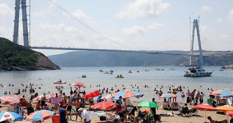 İstanbul da nerede denize girilir? 97 sağlıklı yüzme alanı belirlendi! İlçe ilçe İstanbul da denize girilecek plajlar listesi