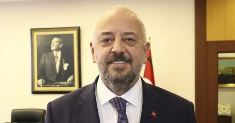 Eski bakan yardımcısı sekiz ayrı yerden maaş alıyor iddiası!