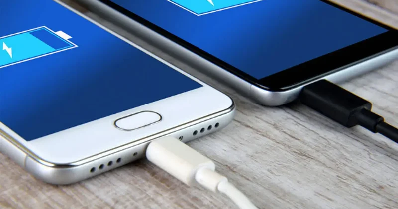Şarjı günlerce dayanan o telefon modelleri!