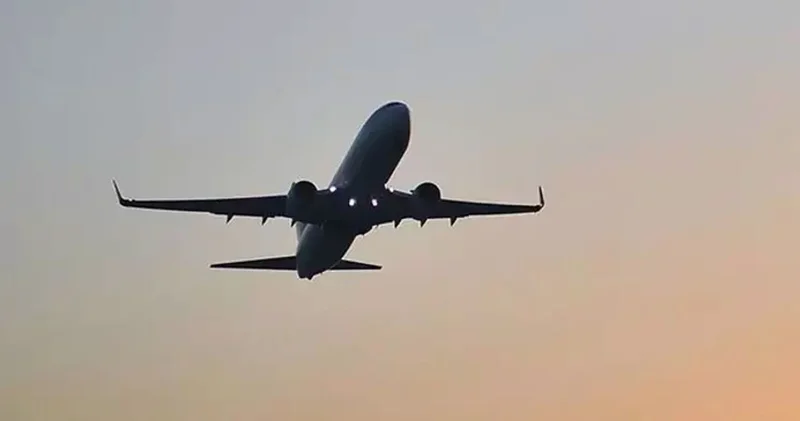 Büyük panik! Yolcu uçağı havda arızalandı!