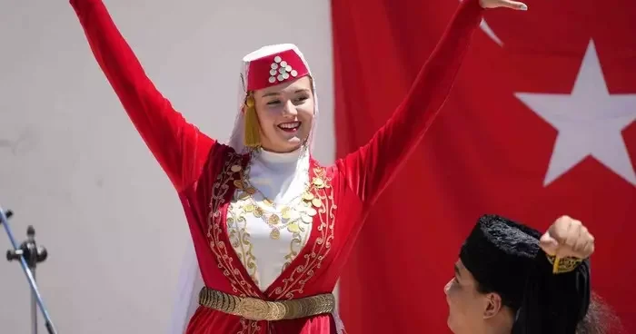 Kırım Tatarları, geleneksel Tepreş Şenliği’nde buluştu