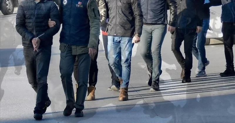 Uyuşturucu ve silahlarla yakalandılar Sözcü Gazetesi