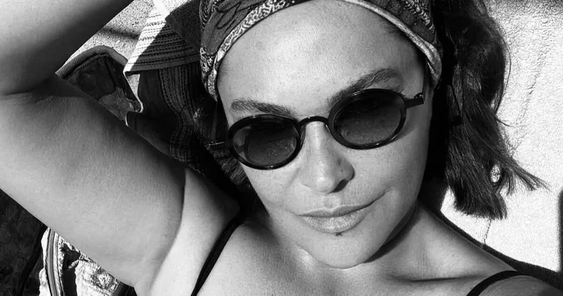 Hülya Avşar, tatil pozunu paylaştı Magazin haberleri