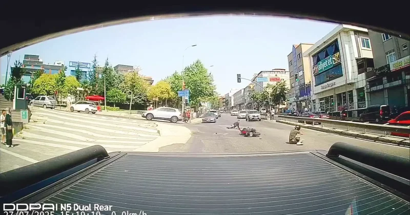 Yaya kırmızıda geçti motosiklet çarptı
