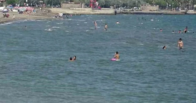 Samsun da dalga yüksekliği 1 metreye yaklaştı: Denize girmeyin uyarısı Samsun Haberleri
