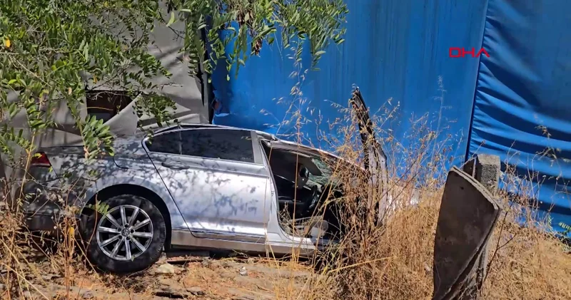 Adres Sultanbeyli: Otomobil ağaçlık alana savruldu
