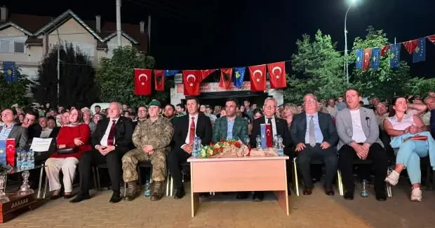 İstanbul haberleri Mamuşa Domates Festivali nin 16 ncısı düzenlendi 28 Temmuz 2025