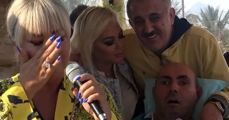 Safiye Soyman ın gözyaşları... Dışım gülüyor, içim ağlıyor