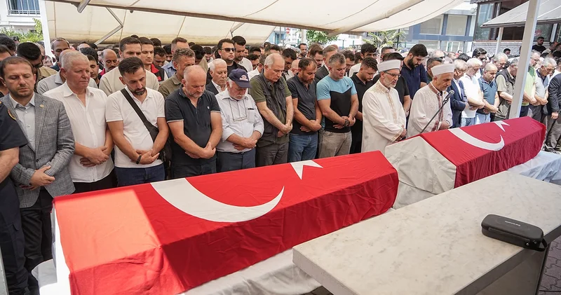 Yangın şehitlerine son veda