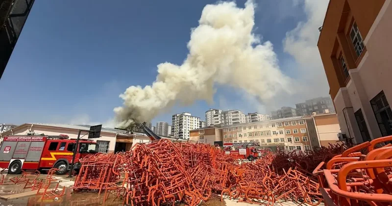 Lisede yangın paniği: Müdahale sürüyor