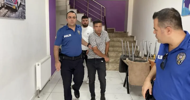 Taciz ettiği kadının yakınlarını görünce kendini tuvalete kilitledi